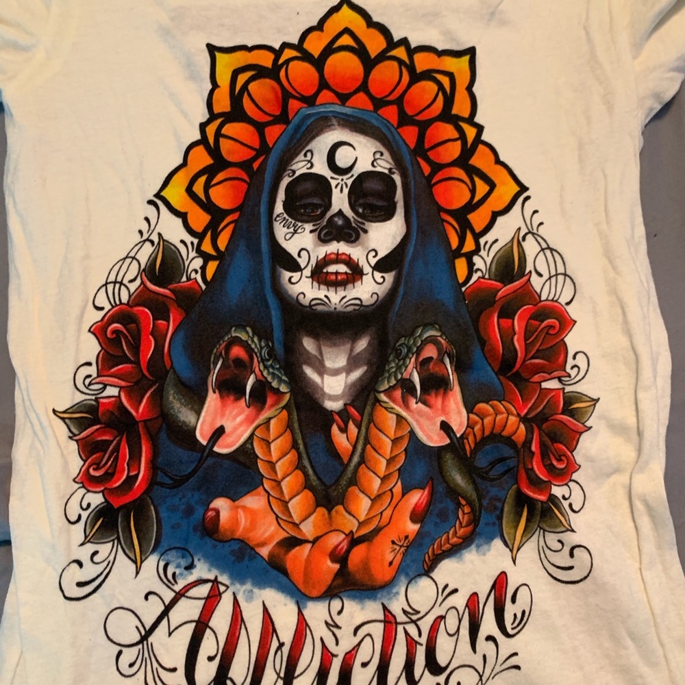 Buckle affliction top